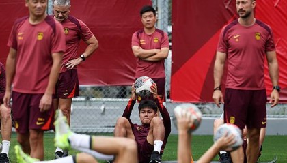 U22国足收拾心情重回训练场 胡荷韬：要跟澳大利亚拼一拼