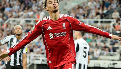 埃基蒂克2场造3球，纽卡斯尔坚持要价1.5亿镑，伊萨克还值得买吗